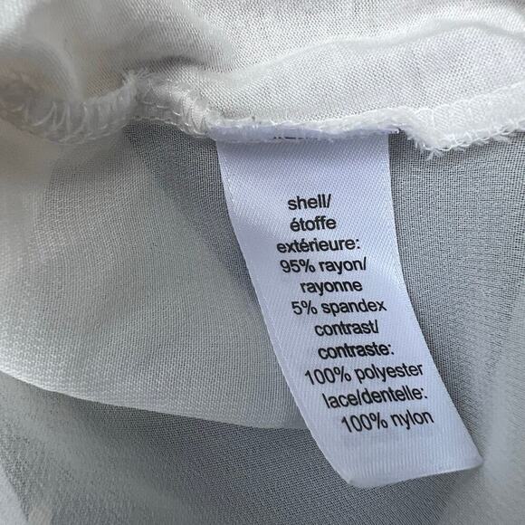 STUDIO Y women’s M sleeveless white top with black lace - Picture 8 of 8